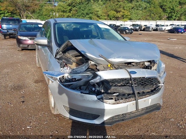 Ford FOCUS SE 2017 1FADP3F23HL229750 Image 6
