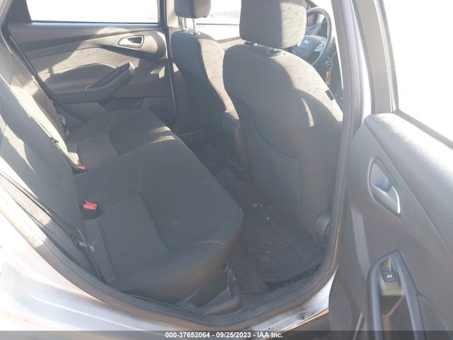 Ford FOCUS SE 2017 1FADP3F23HL229750 Image 8