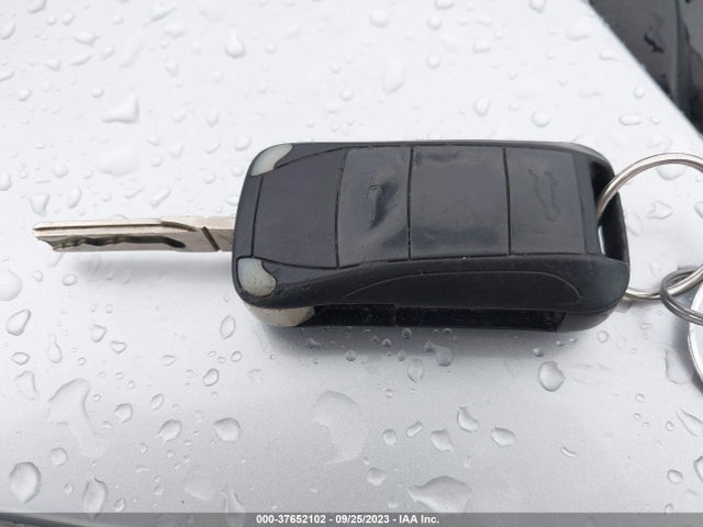 2005 PORSCHE CAYENNE WP1AC29P75LA90369 Photo 10