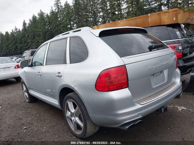 2005 PORSCHE CAYENNE WP1AC29P75LA90369 Photo 2