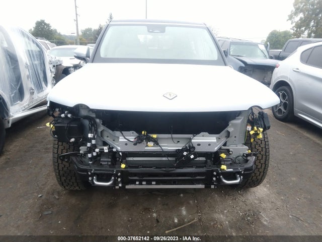 Rivian R1s Adventure 2023 7PDSGABA4PN012562 Image 12