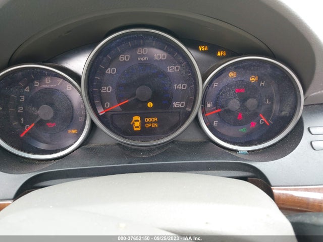 2005 ACURA RL VIN: JH4KB16585C012414