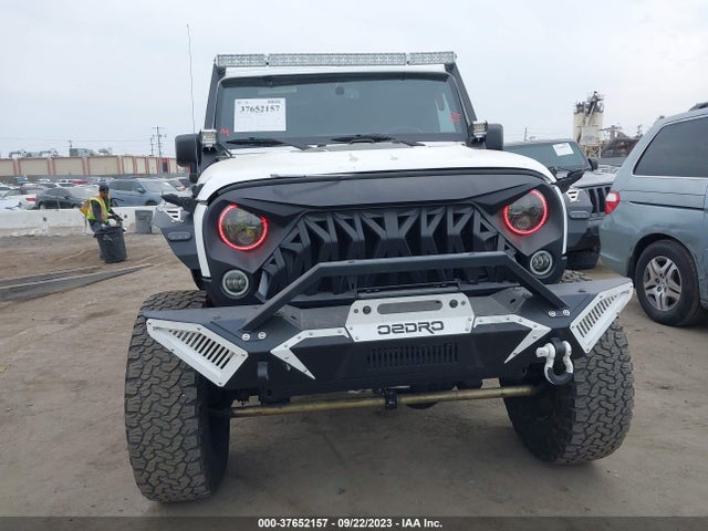 Jeep Wrangler Jk Unlimited Rubicon Recon 2018 1C4BJWFG3JL865672 Image 4