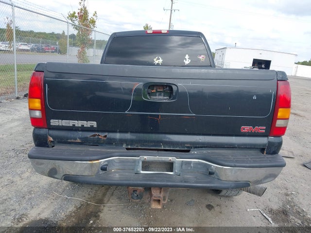 2002 GMC SIERRA 2500HD SL VIN: 1GTHK23112F182126