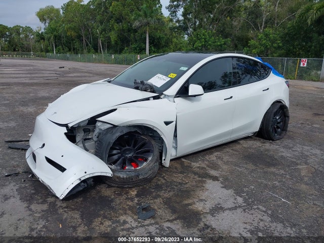 Tesla Model Y Performance 2022 7SAYGDEF3NF319942 Image 2