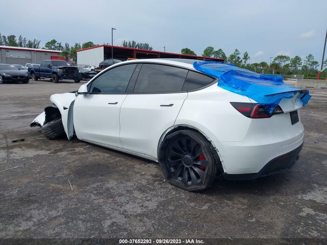 Tesla Model Y Performance 2022 7SAYGDEF3NF319942 Image 3