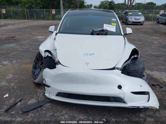 Tesla Model Y Performance 2022 7SAYGDEF3NF319942 Image 6