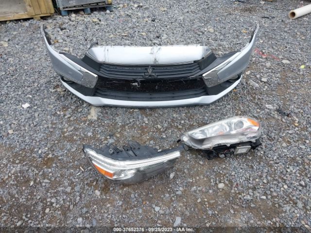 JA4AR3AU2HZ038103 Mitsubishi Outlander Sport 2.0 Le