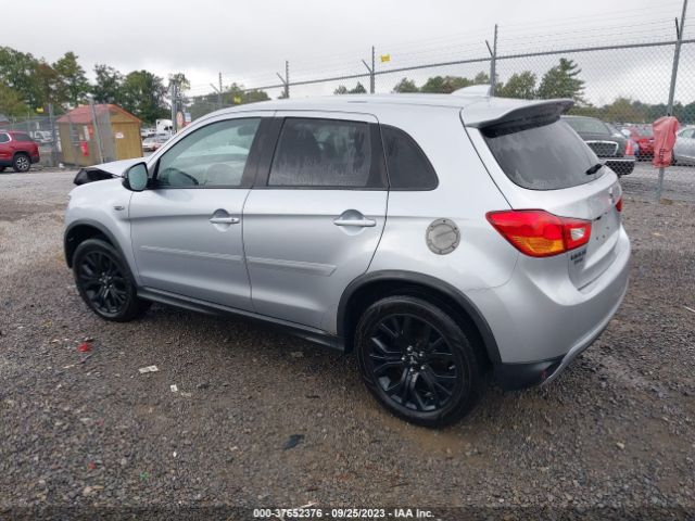 JA4AR3AU2HZ038103 Mitsubishi Outlander Sport 2.0 Le