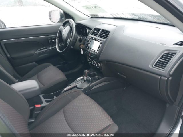 JA4AR3AU2HZ038103 Mitsubishi Outlander Sport 2.0 Le