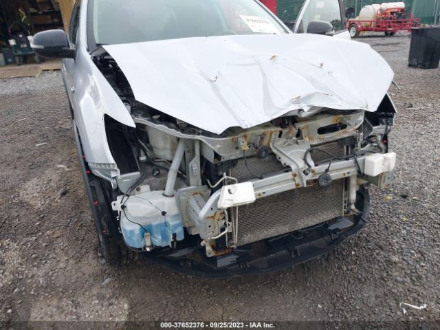 JA4AR3AU2HZ038103 Mitsubishi Outlander Sport 2.0 Le