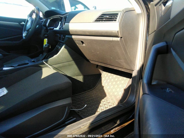 3VWC57BU9MM006645 Volkswagen Jetta S/se/r-line
