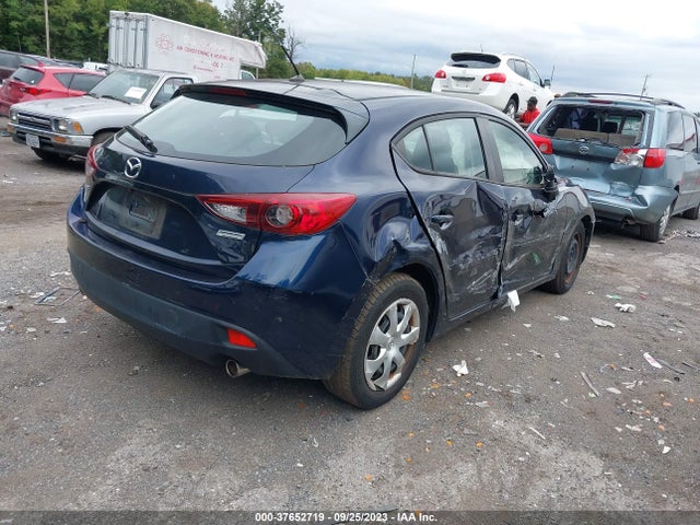 3MZBM1J72GM327423 Mazda Mazda3 I Sport