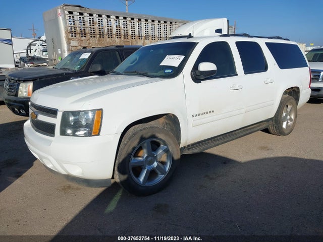 Chevrolet Suburban Lt 2014 1GNSCJE05ER175515 Image 2