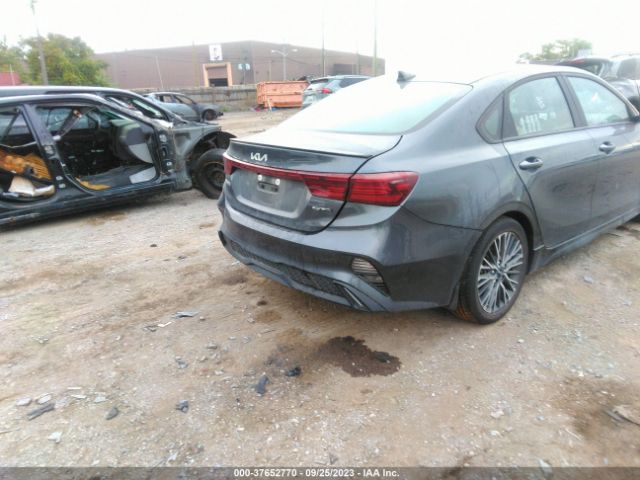 3KPF54AD0NE479300 KIA Forte Gt-line