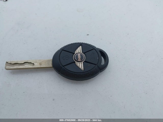 2005 MINI COOPER HARDTOP WMWRC33565TJ73354 Photo 10