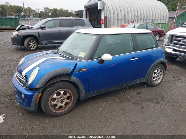 2005 MINI COOPER HARDTOP WMWRC33565TJ73354 Photo 5