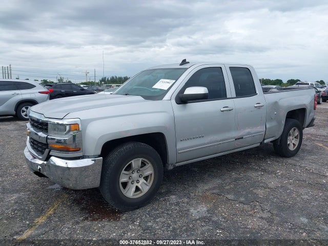 Chevrolet Silverado 1500 Lt 2018 1GCRCREC9JZ152359 Image 2