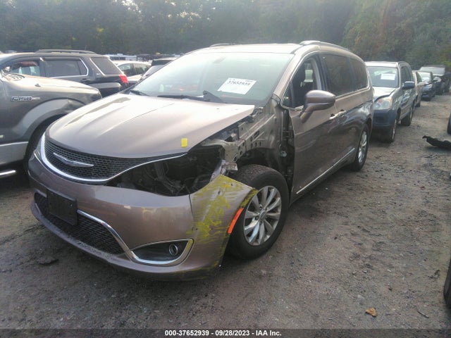 2C4RC1BG5HR705330 Chrysler Pacifica Touring-l