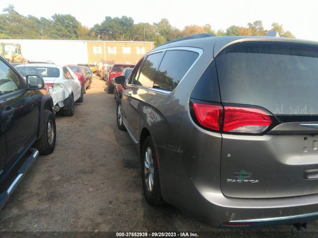 2C4RC1BG5HR705330 Chrysler Pacifica Touring-l