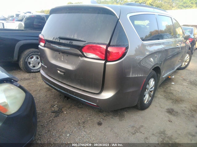 2C4RC1BG5HR705330 Chrysler Pacifica Touring-l