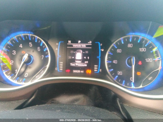 2C4RC1BG5HR705330 Chrysler Pacifica Touring-l