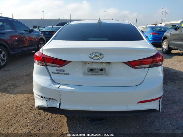 2018 HYUNDAI ELANTRA SEL VIN: 5NPD84LF5JH256351