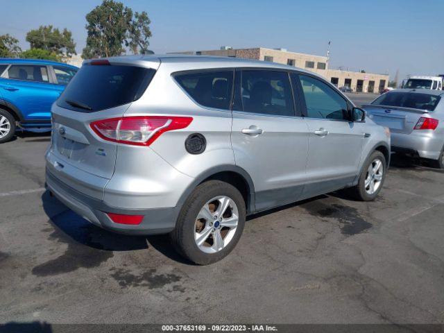 1FMCU9GX6EUC76669 Ford ESCAPE SE