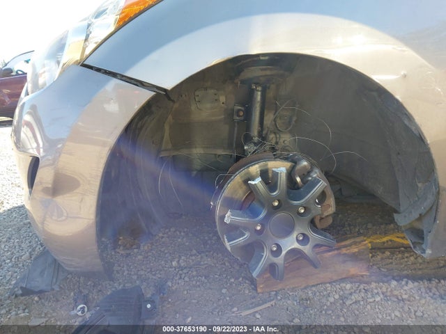 2012 HYUNDAI ELANTRA GLS VIN: 5NPDH4AE2CH137041