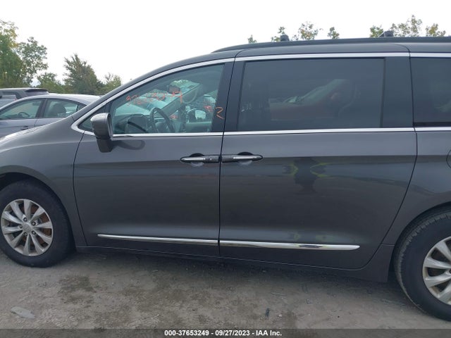 2C4RC1BG5HR634680 Chrysler Pacifica Touring-l