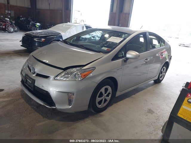 Toyota Prius Four 2015 JTDKN3DU6F0449345 Image 2