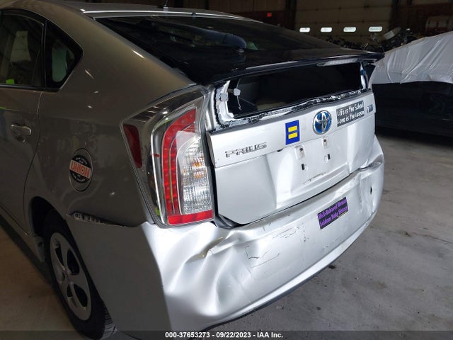 Toyota Prius Four 2015 JTDKN3DU6F0449345 Image 12