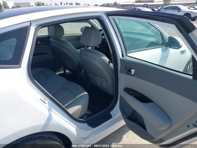 KIA OPTIMA EX 2018 5XXGU4L31JG203351 Image 15