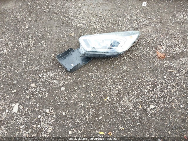 Ford ESCAPE SE 2017 1FMCU0GD5HUC21703 Image 12