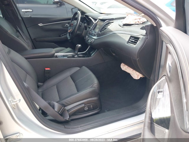 Chevrolet IMPALA LT 2018 2G1105SA6J9100465 Image 5