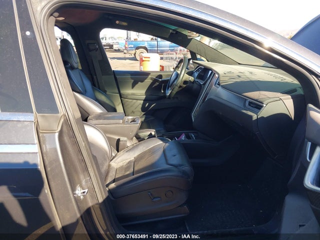 Tesla Model X 90d/75d/100d 2017 5YJXCBE29HF061260 Image 5