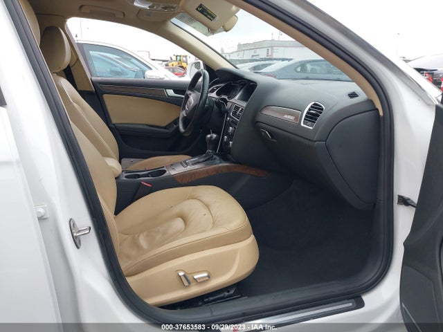 WAUBFAFL8FN013392 Audi A4 PREMIUM