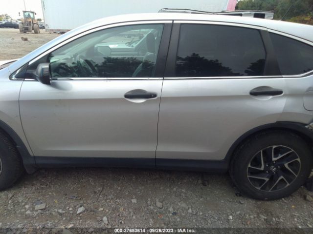 5J6RM4H43GL038562 Honda CR-V SE