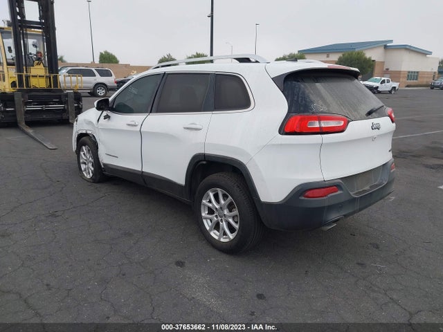 1C4PJLCB3GW329485 Jeep Cherokee Latitude