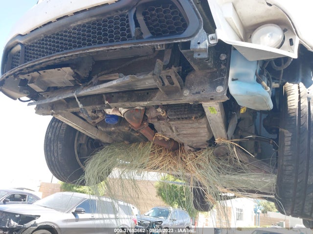 1C4PJLCB3GW329485 Jeep Cherokee Latitude