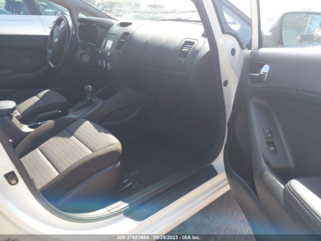 KNAFX5A88G5618071 KIA Forte 5-door Ex