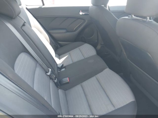 KNAFX5A88G5618071 KIA Forte 5-door Ex