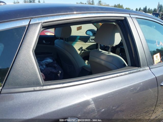 5XXGT4L34HG131140 KIA Optima Lx