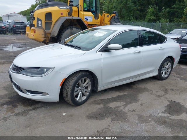 Chrysler 200 Limited Platinum 2016 1C3CCCABXGN179378 Image 2