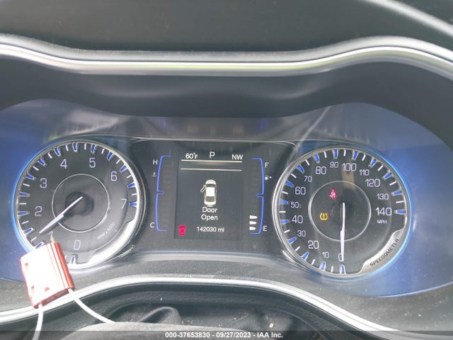 Chrysler 200 Limited Platinum 2016 1C3CCCABXGN179378 Image 7
