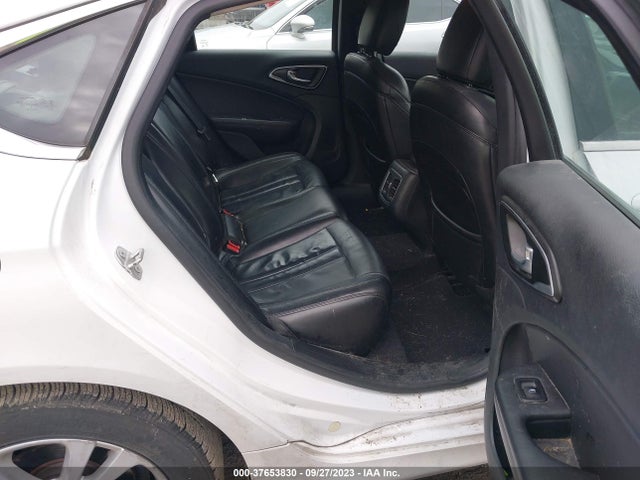 Chrysler 200 Limited Platinum 2016 1C3CCCABXGN179378 Image 8
