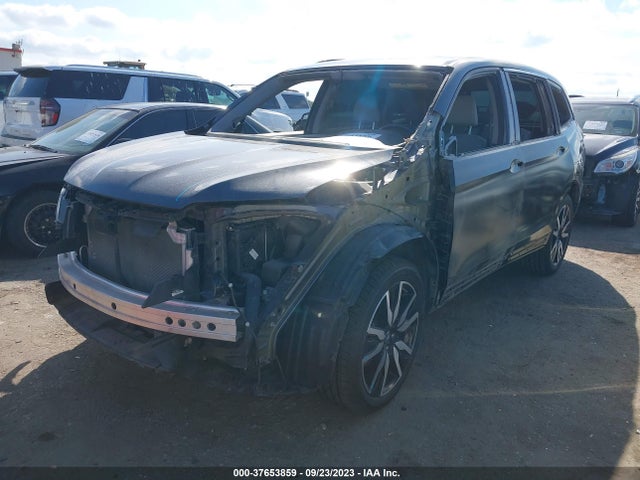 Honda Pilot Touring 2019 5FNYF5H9XKB009388 Image 2