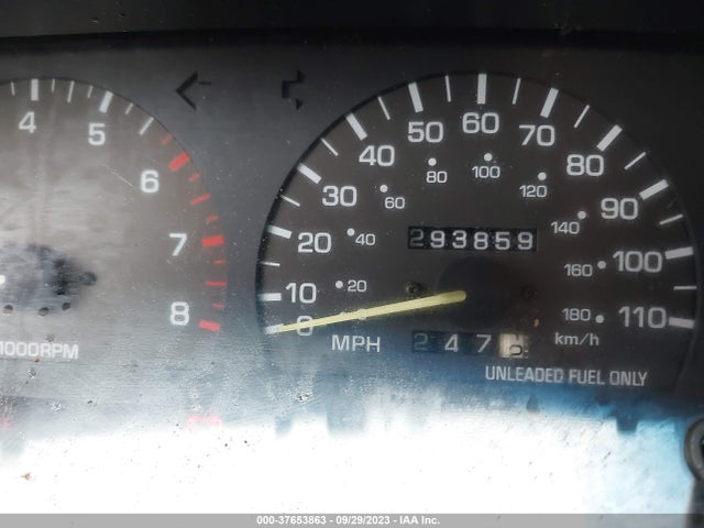 1994 TOYOTA PICKUP 1/2 TON SHORT WHLBSE DX VIN: 4TARN01P8RZ303648