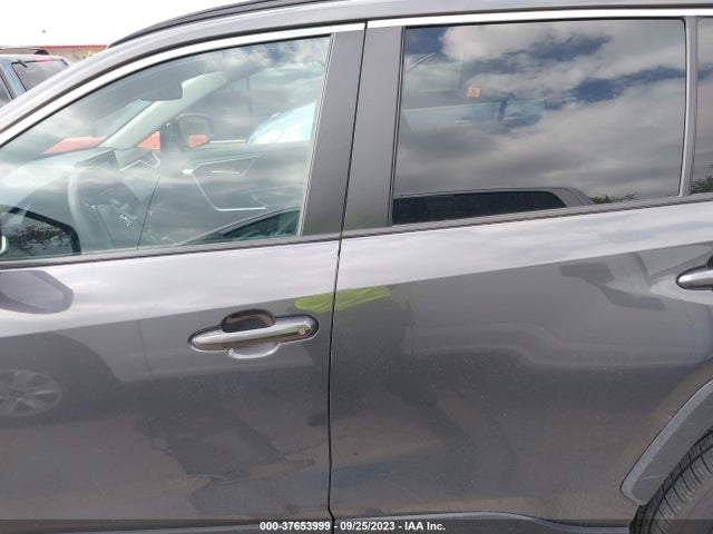 2021 TOYOTA RAV4 XLE VIN: 2T3W1RFV4MW119458