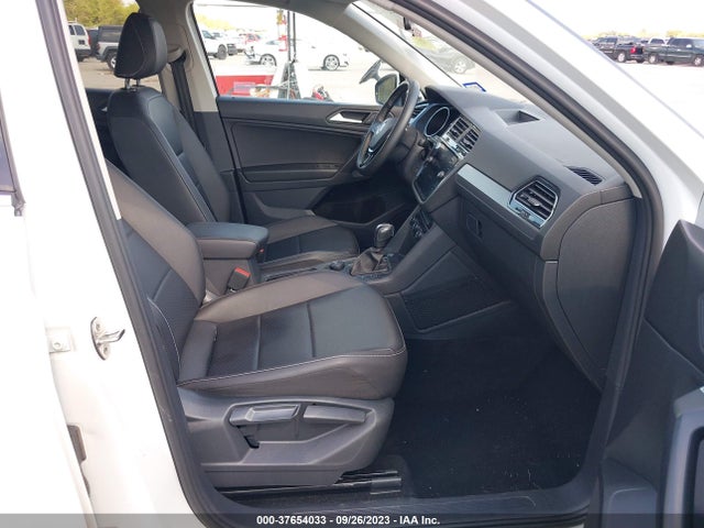 3VV2B7AX1MM000441 Volkswagen Tiguan Se/se R-line Black/sel